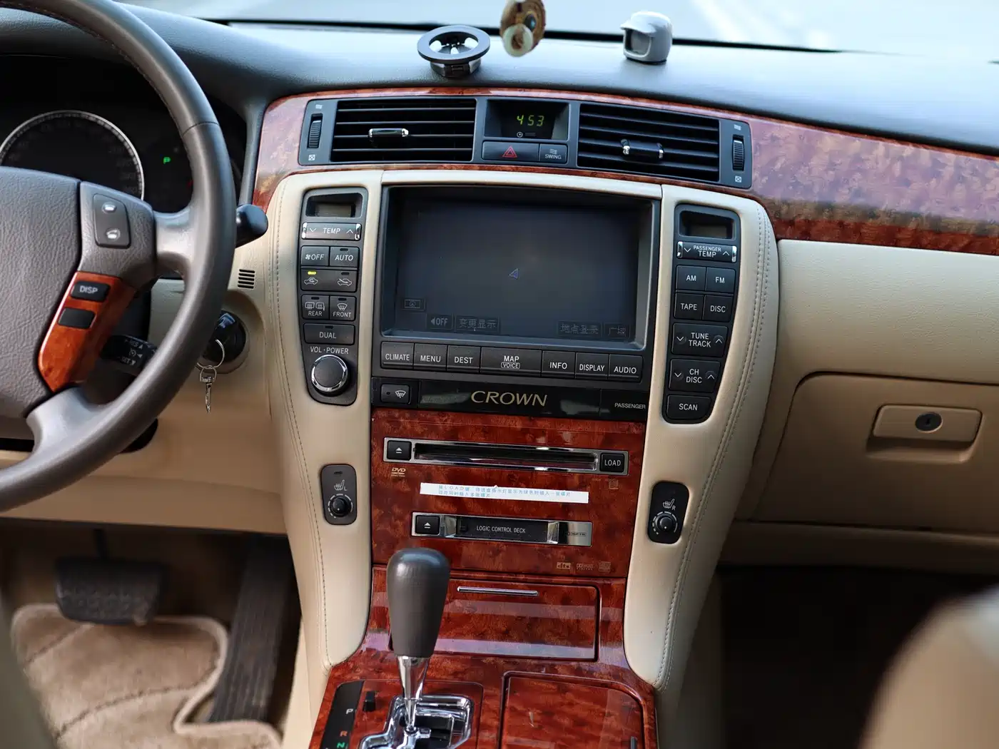Toyota Crown 2008 2.5L 5th Anniversary Edition фото 20
