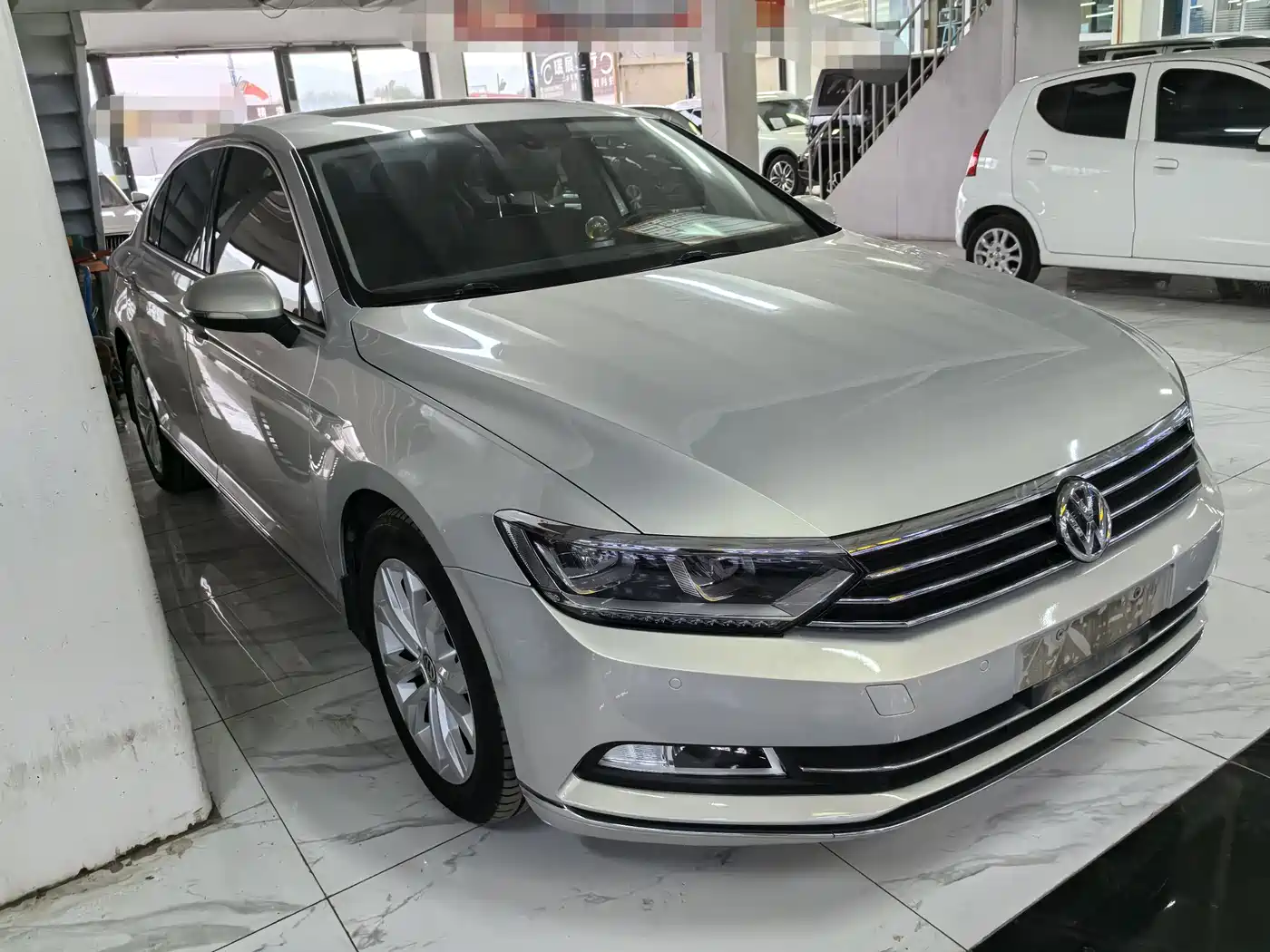 Volkswagen Magotan 2017 330TSI DSG Luxury фото 3
