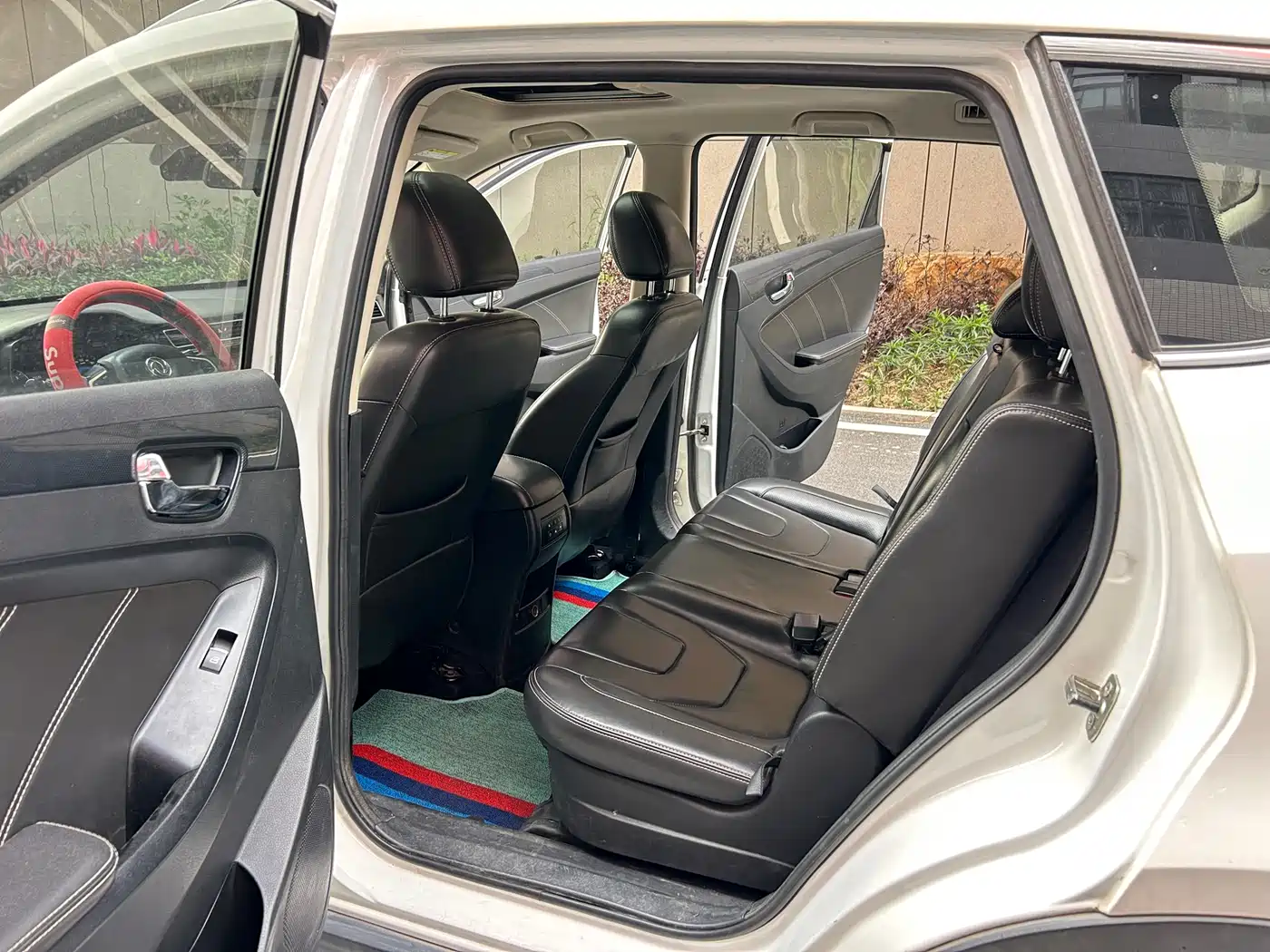 Dongfeng Fengguang Fengguang 580 2016 2016 Model 1.5T Manual Comfort Version