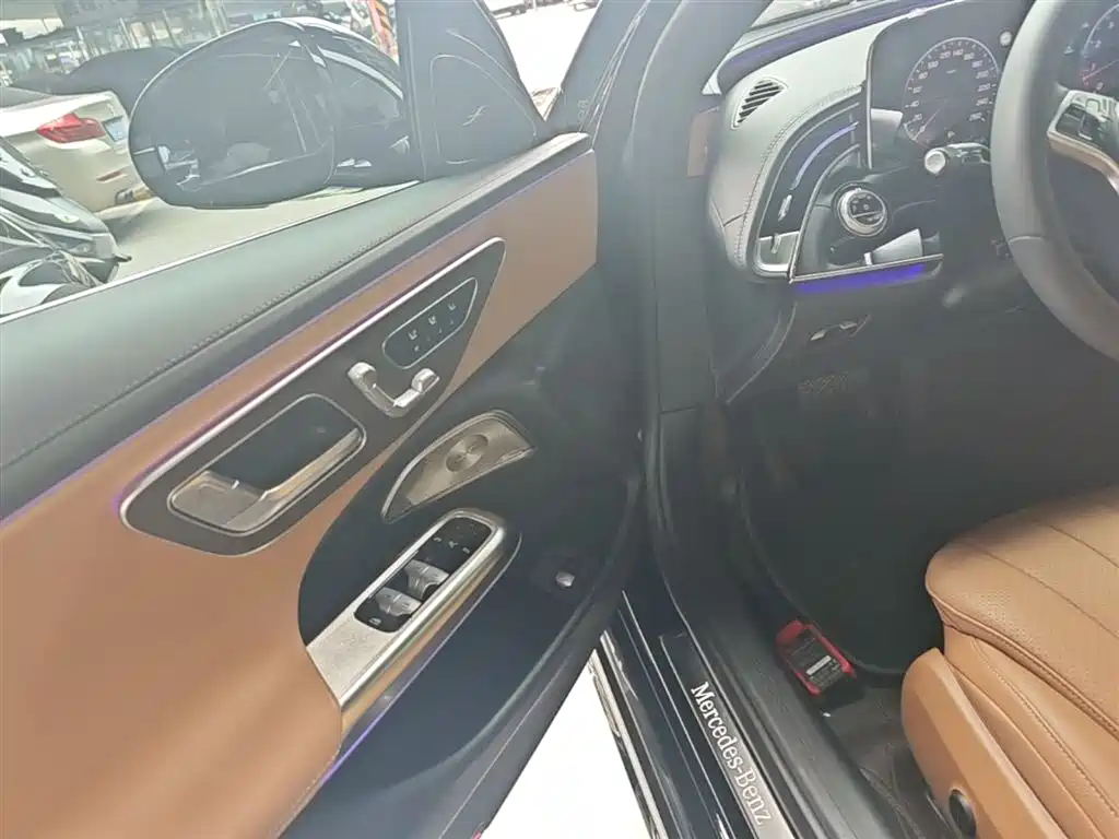 Mercedes-Benz E-Class 2024 Model E 300 L Luxury фото 16