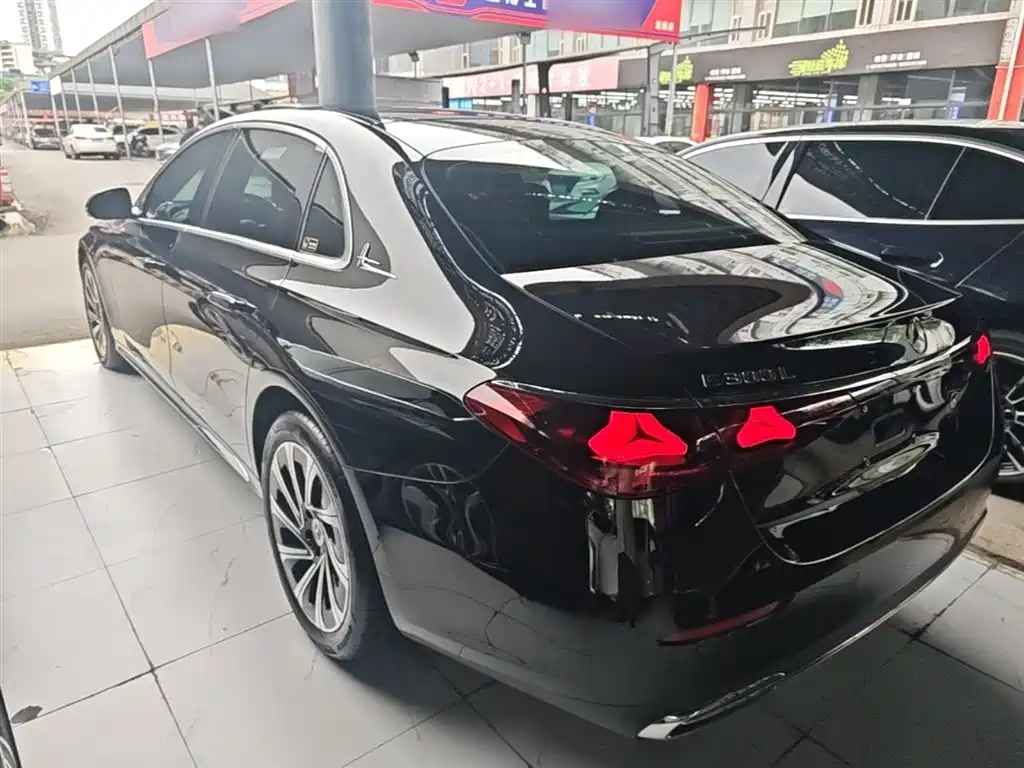 Mercedes-Benz E-Class 2024 Model E 300 L Luxury фото 5