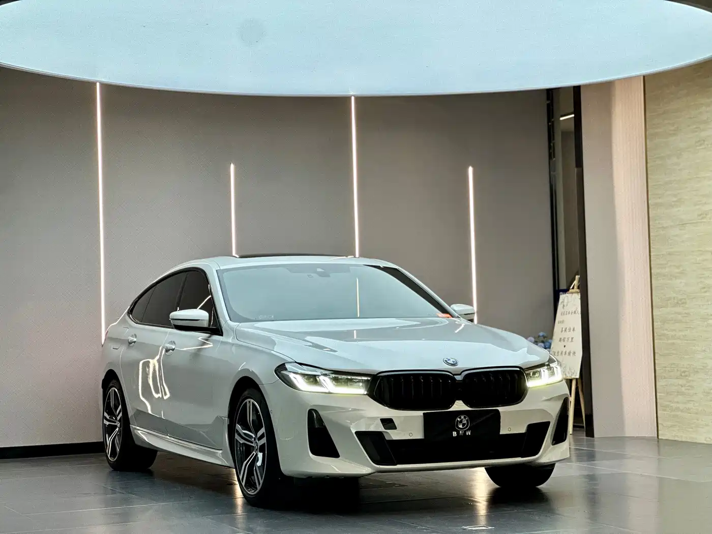 BMW 6 Series GT 2023 2022 Model 630i M Sport Package
