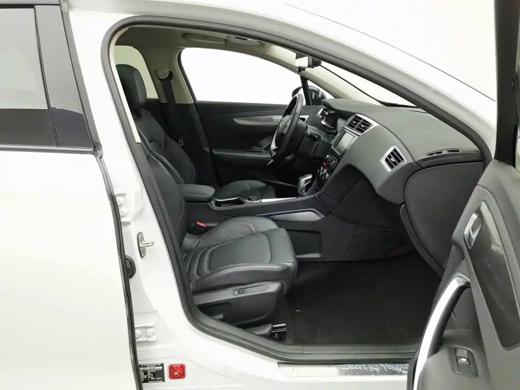 DS 6 2017 2016 1.6T Luxury THP160