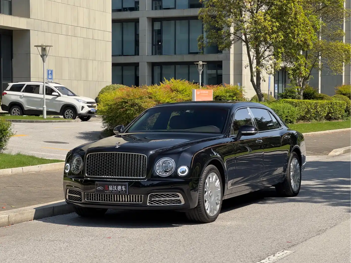 Bentley Mulsanne 2017 6.8T Long Wheelbase