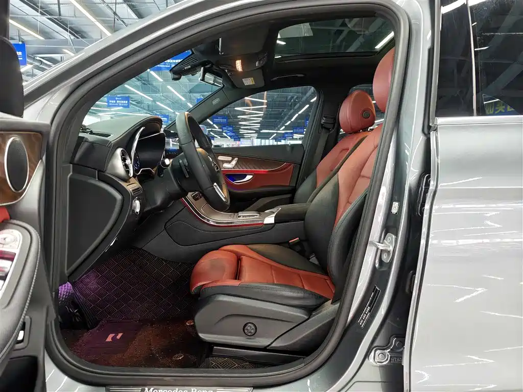 Mercedes-Benz GLC 2020 GLC 260 L 4MATIC Luxury фото 4