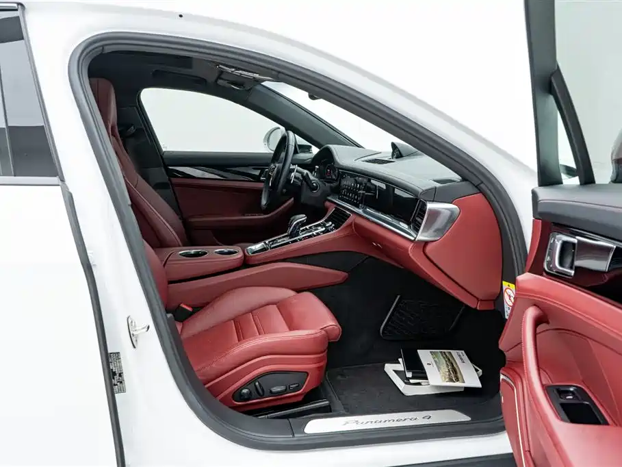 PORSCHE PANAMERA NEW ENERGY