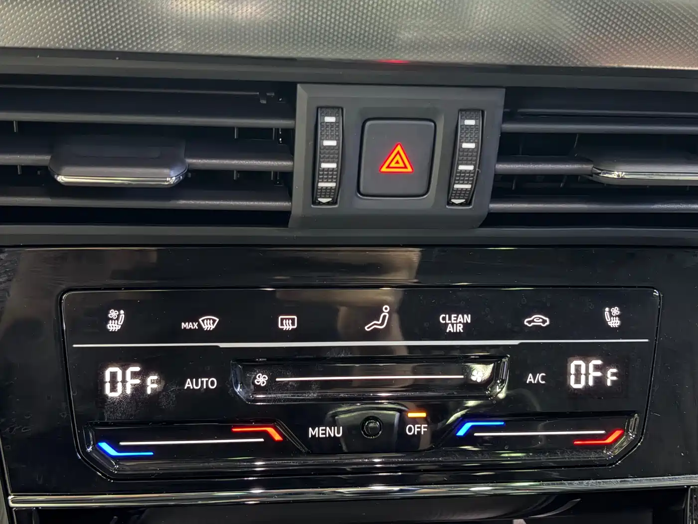 Volkswagen Passat 2024 380TSI Starlight Dragon Soaring Edition фото 12