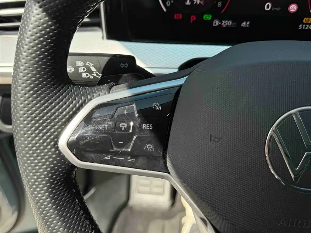 Volkswagen Talagon 2023 380TSI 4WD R-Line Launch Edition фото 20