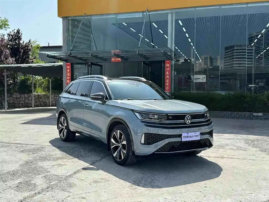 Volkswagen Talagon 2023 380TSI 4WD R-Line Launch Edition фото 2