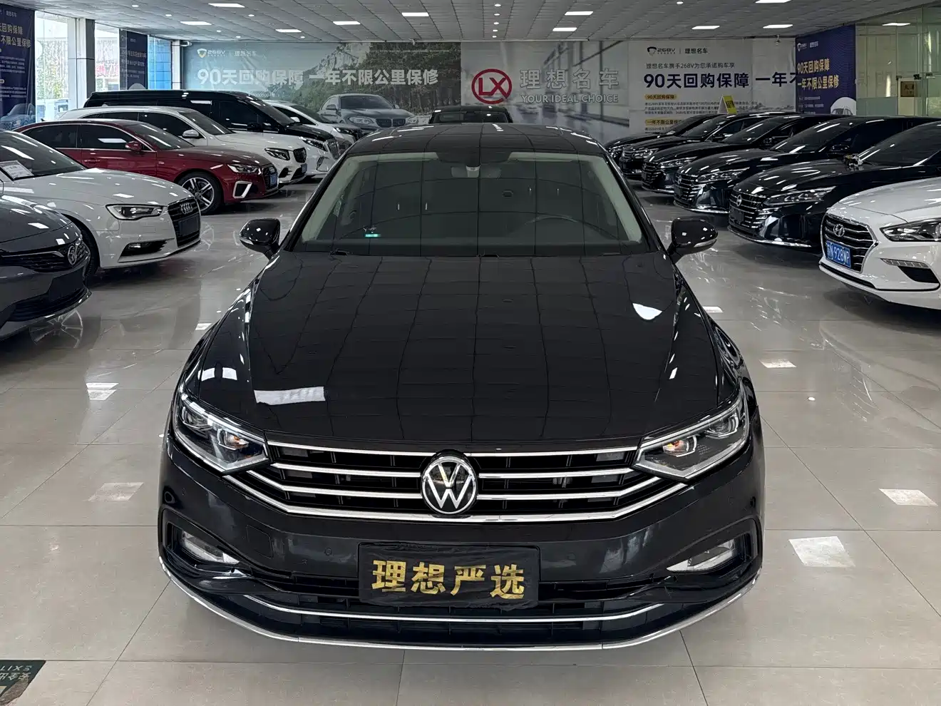 Volkswagen Magotan 2020 330TSI DSG Luxury фото 2