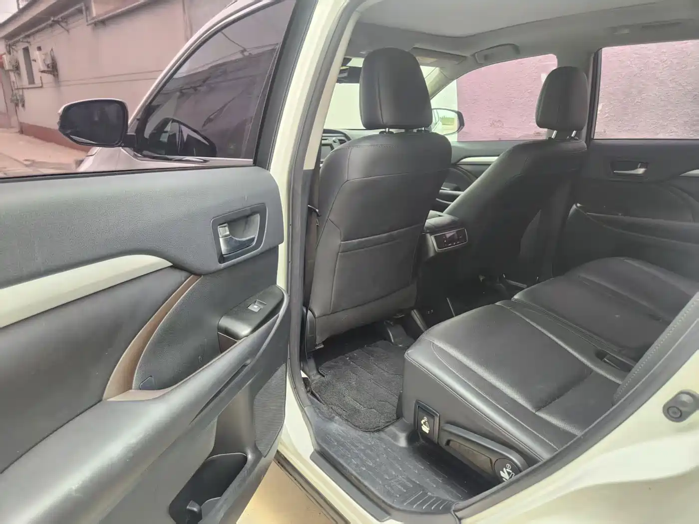 Toyota Highlander 2018 2.0T 4WD Luxury 7-seater (China V) фото 9