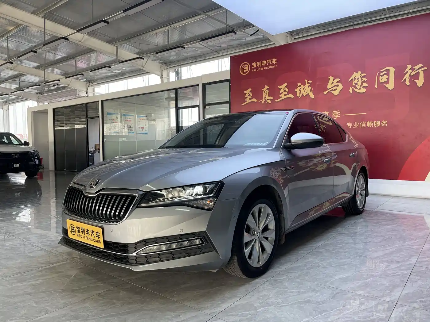 Škoda Superb 2019 — пригон из Китая