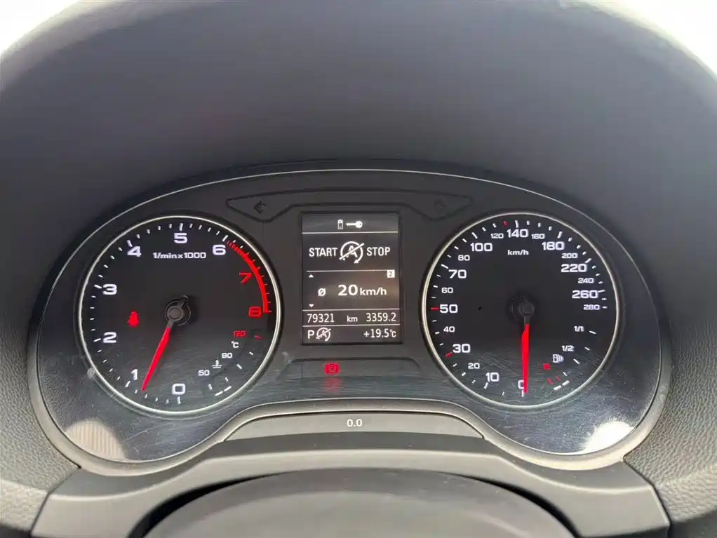 Audi A3 2015 Limousine 35 TFSI Millionth Anniversary Intelligent Leader Type фото 18