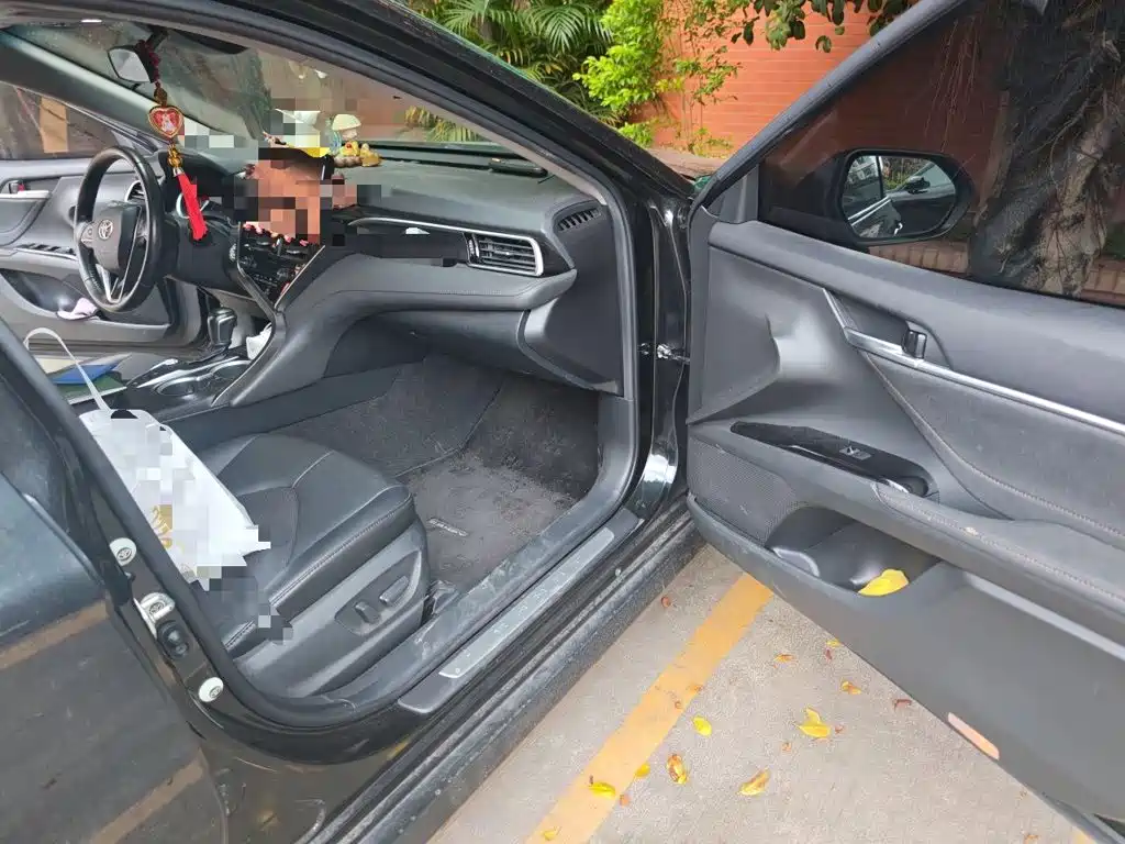 Toyota Camry 2023 2022 2.0GVP Leading Edition