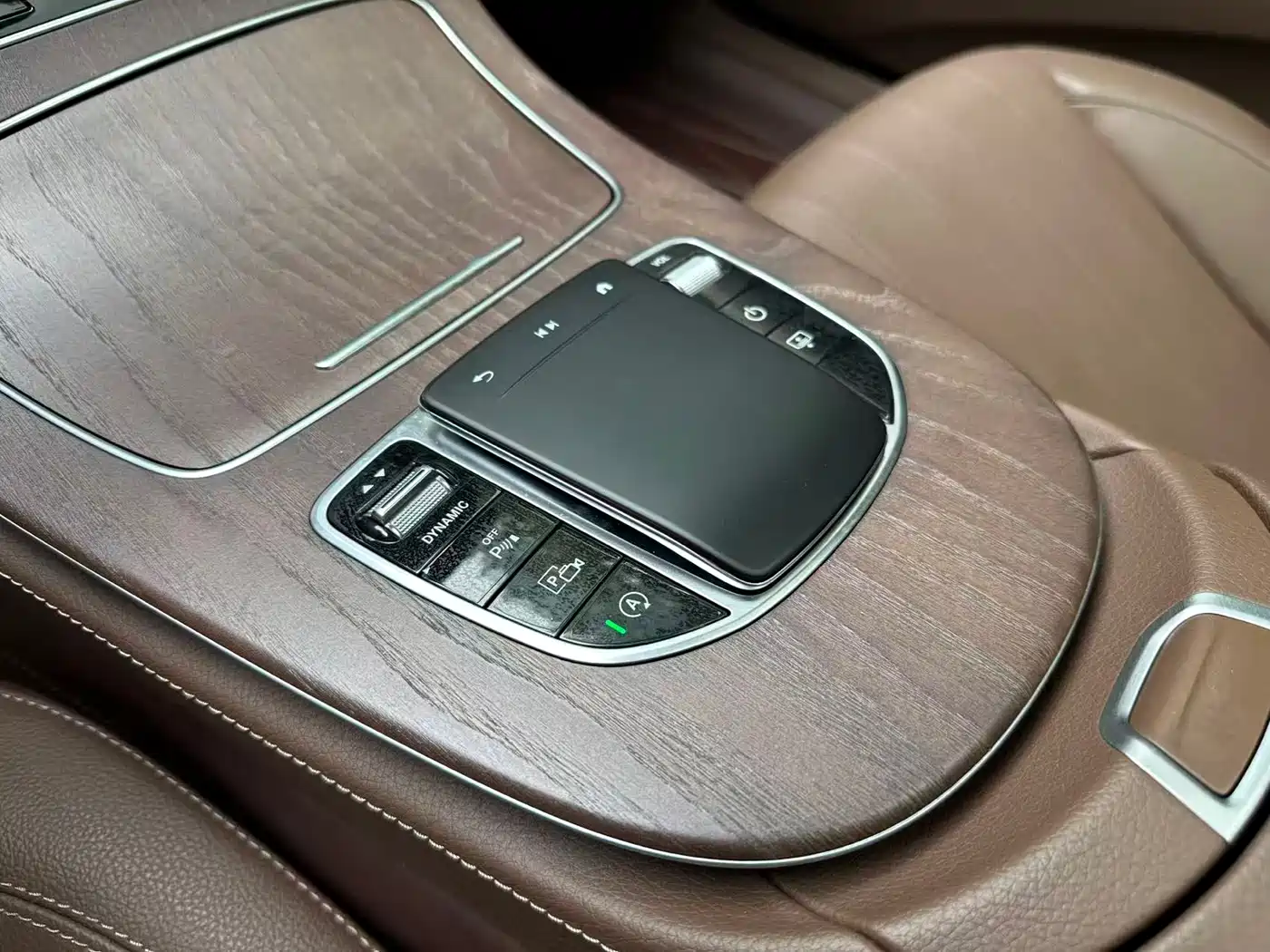 Mercedes-Benz E-Class 2023 E 300 L Luxury фото 15