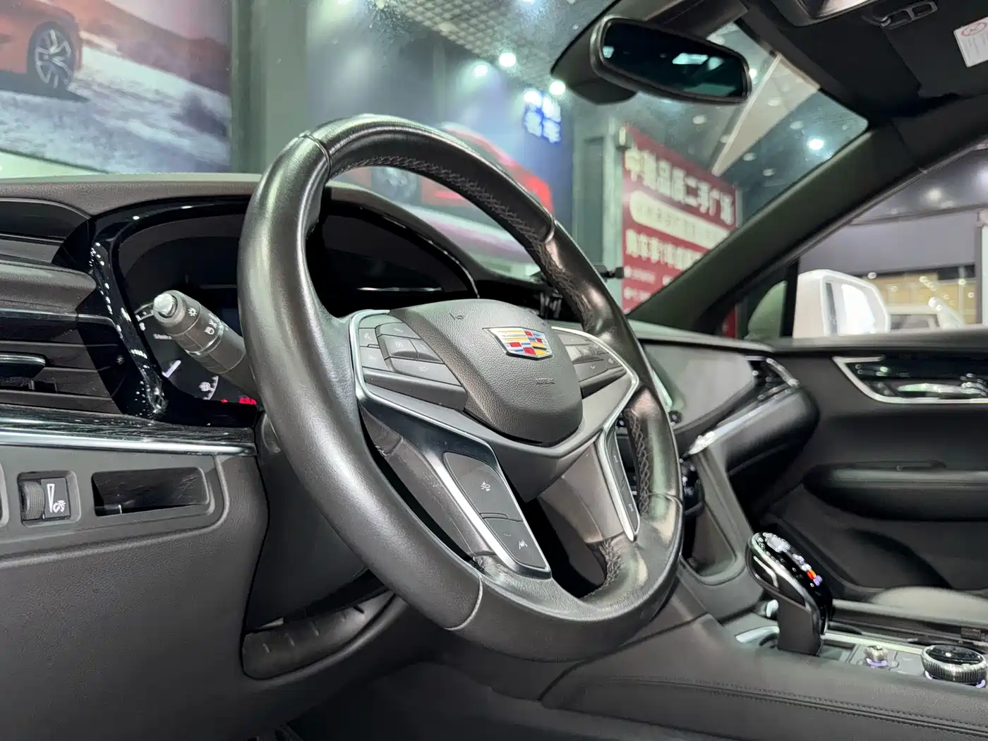 CADILLAC XT5
