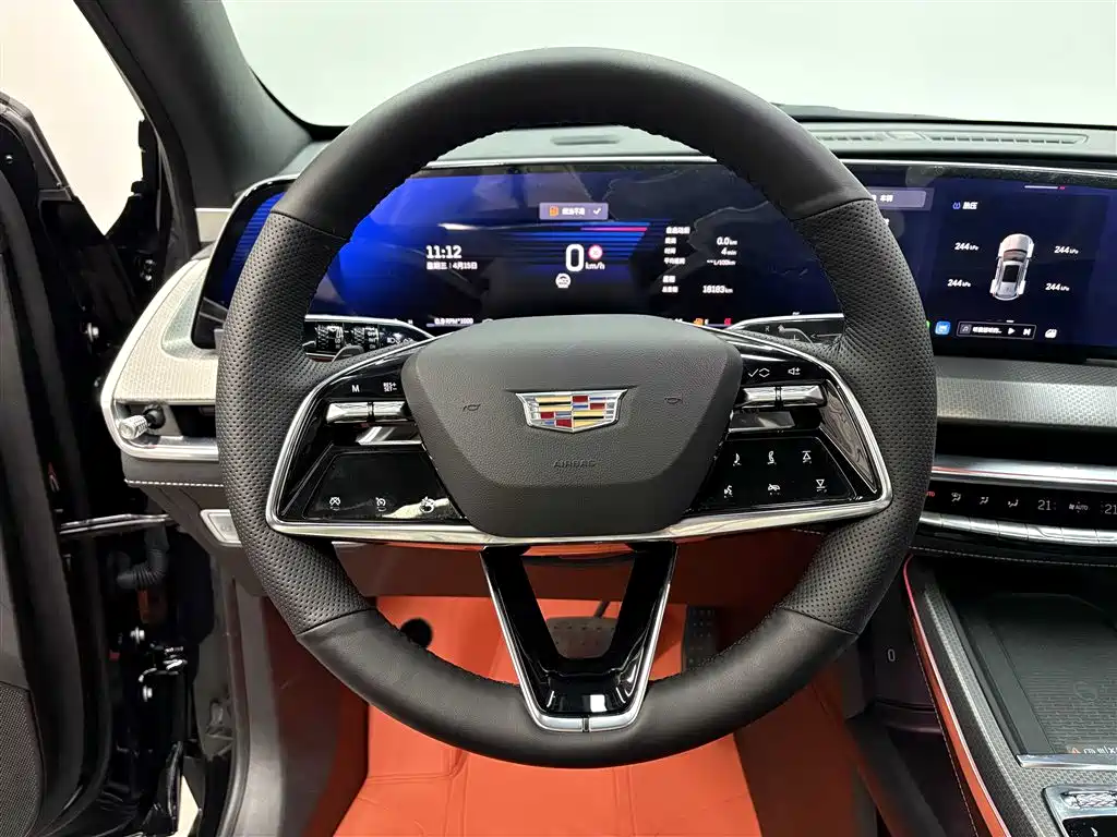 CADILLAC XT5