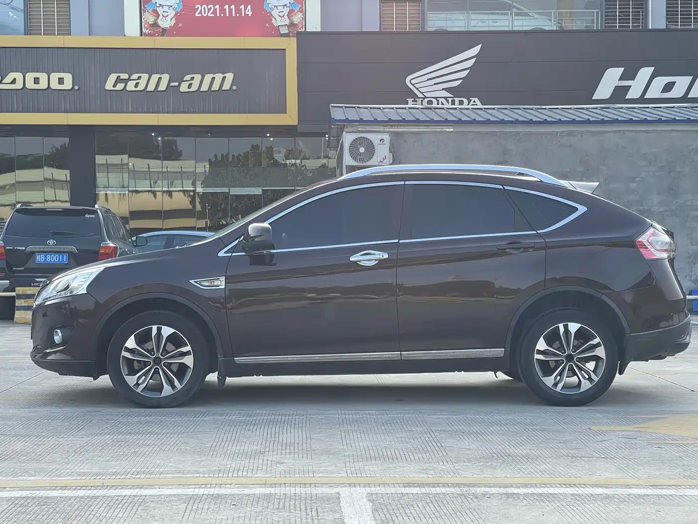 Luxgen U6 SUV 2015 2015 1.8T Charm Edition