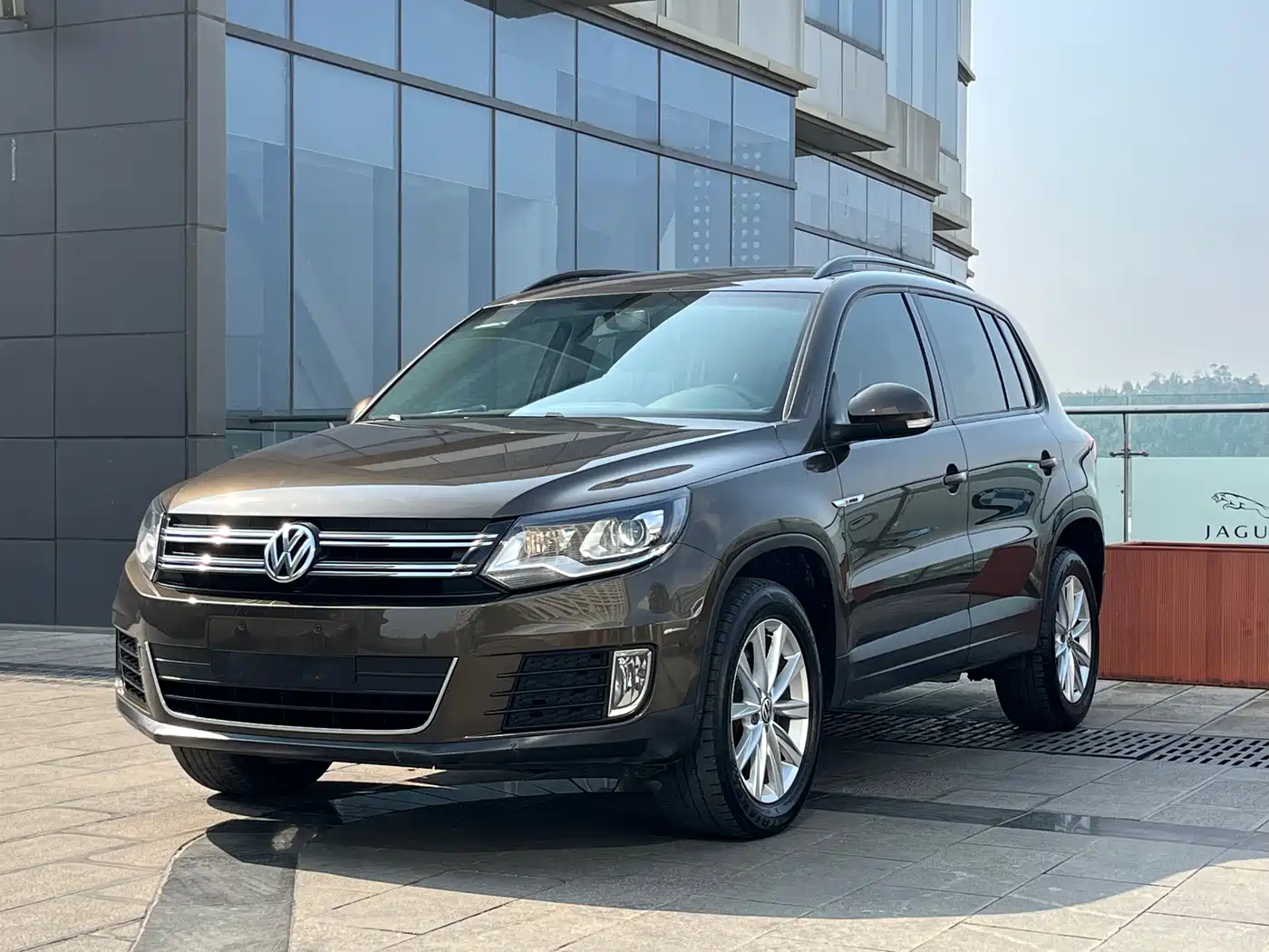 Volkswagen Tiguan 2016 Model 300TSI Automatic 4WD Trend Vision Edition