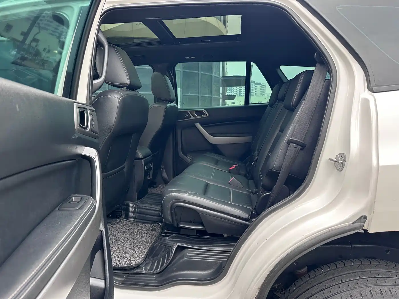 Ford Everest 2018 2017 2.0T Gasoline Automatic 4WD Luxury Edition 5-Seater