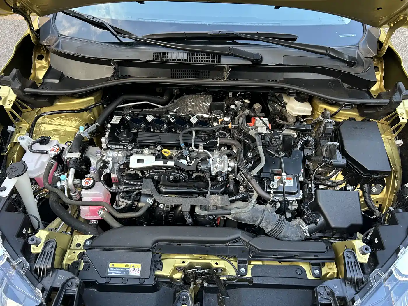 Toyota Frontlander 2023 2.0L Smart Hybrid Dual Engine Prestige Edition фото 13