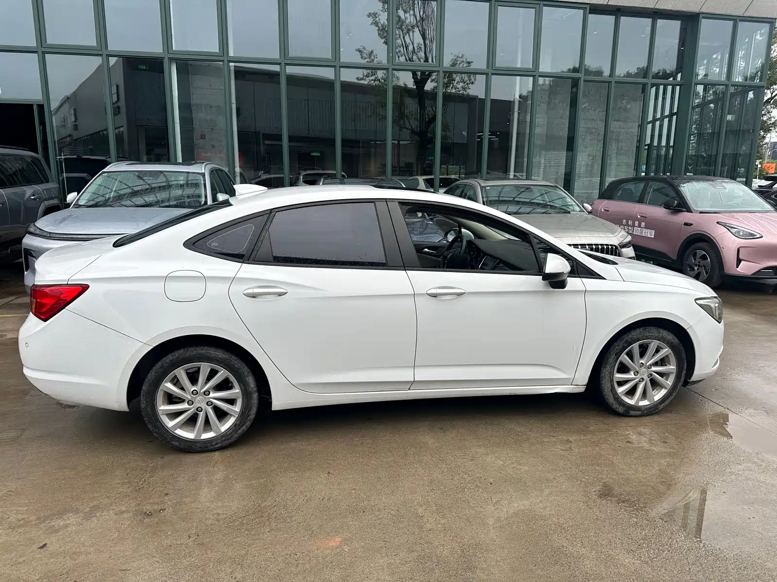 Фото 7 - Buick Verano