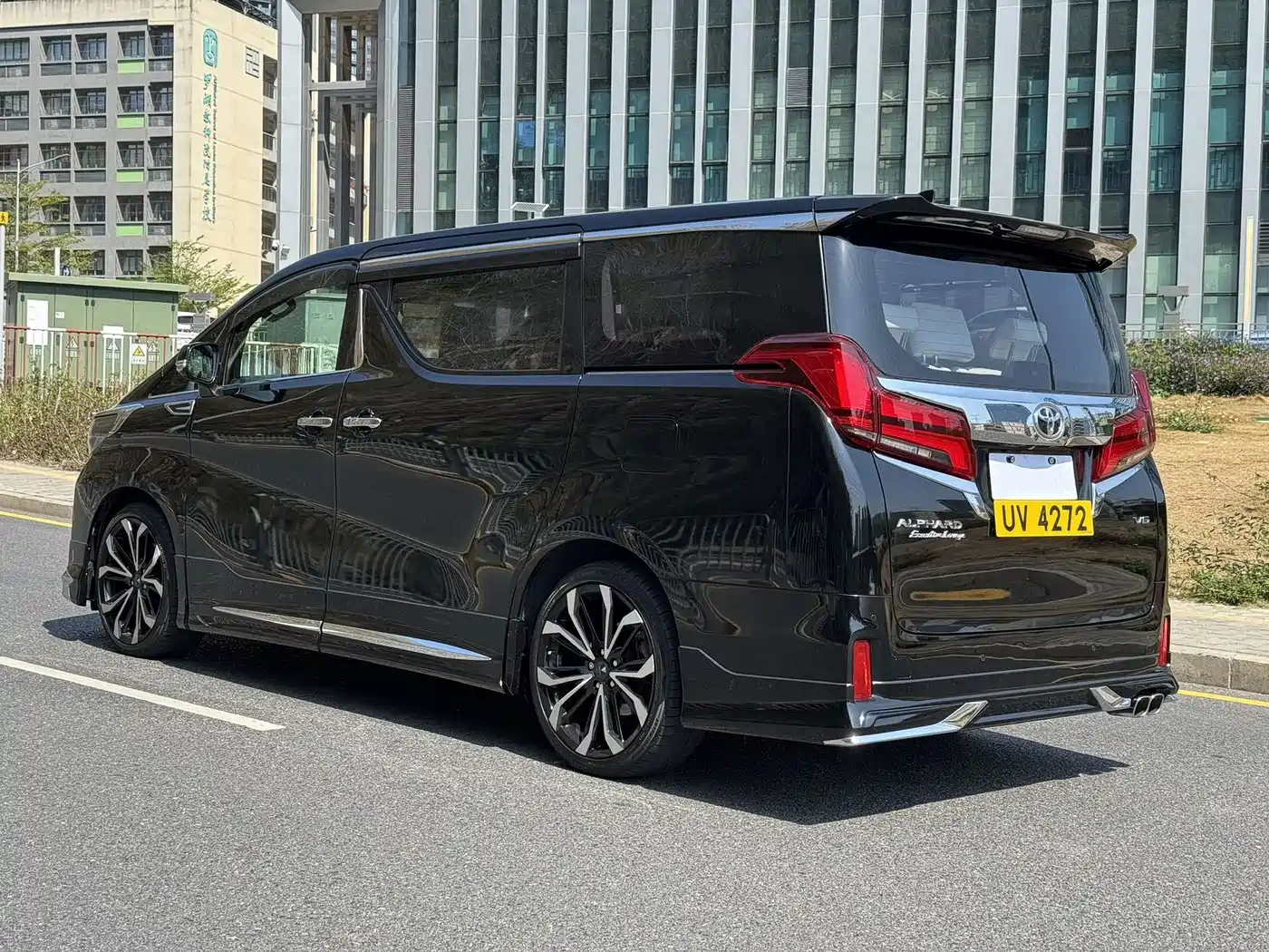 Toyota Alphard 2018 Facelift 3.5L Premium Edition фото 13