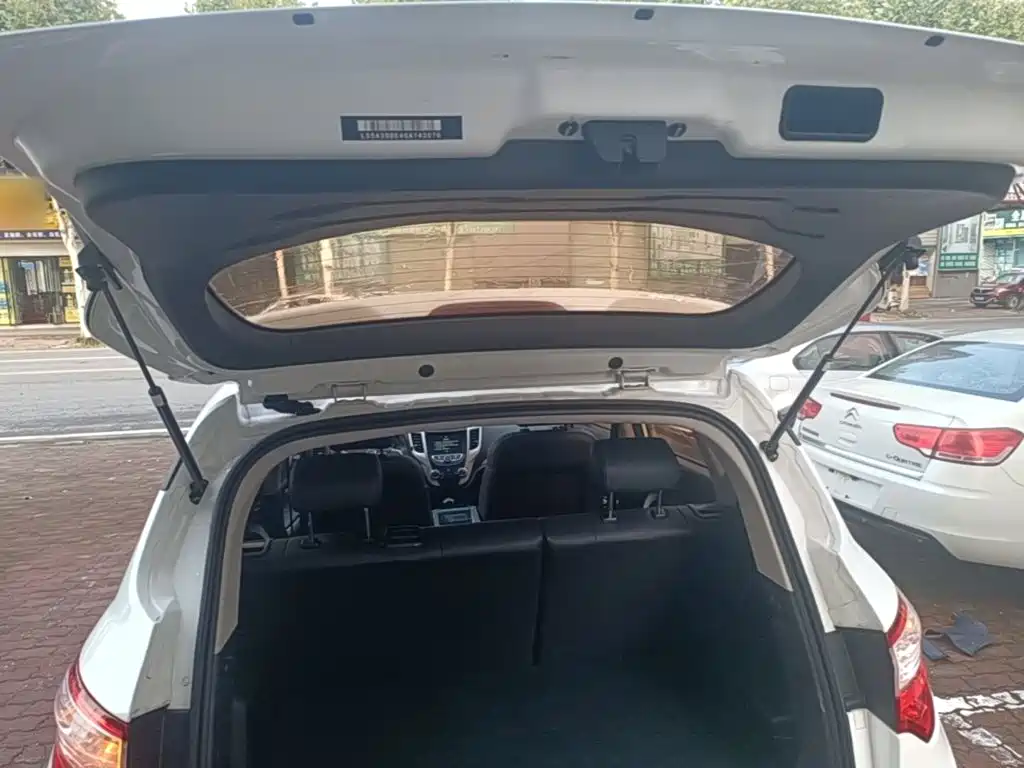 Changan CS35 2017 2016 1.6L Manual Luxury Model China V