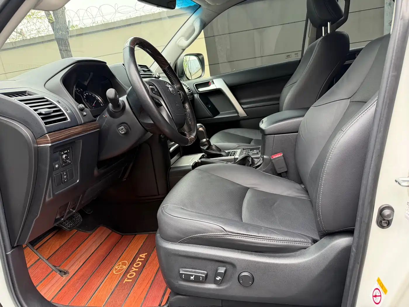 Toyota Prado 2018 3.5L Automatic VX NAVI Rear-mounted Spare Tire фото 8