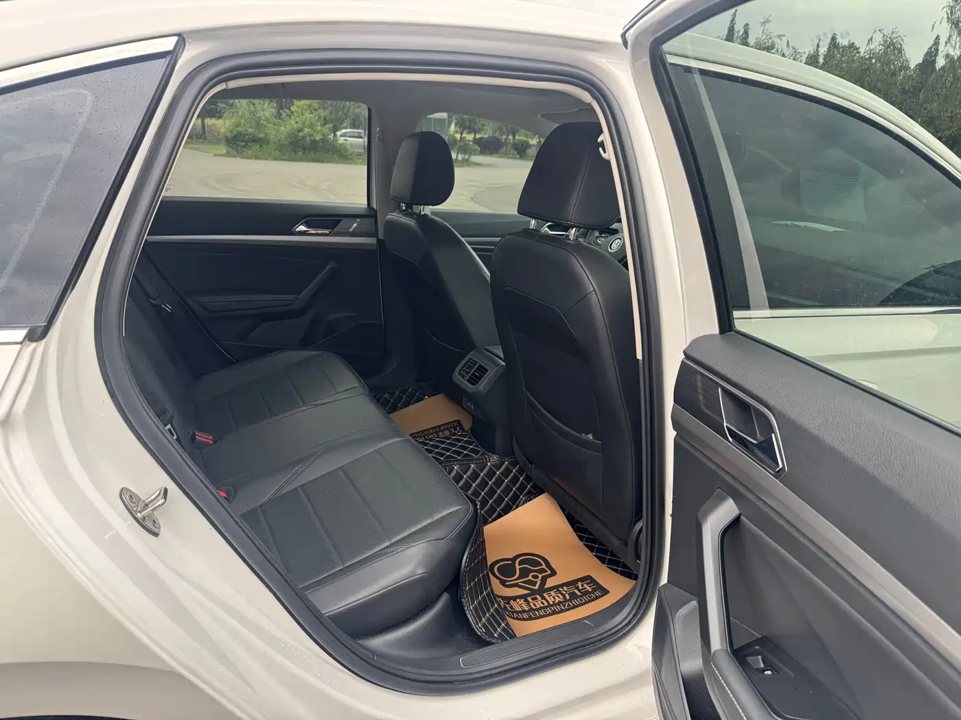 Volkswagen Lavida 2019 1.5L Automatic Comfort Edition China VI фото 10