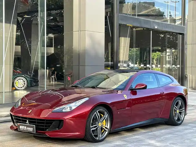 Ferrari GTC4Lusso 2016 6.3L V12