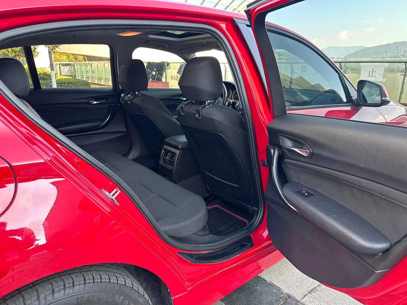 BMW 1 Series (Import) 2013 Facelift 118i Sport Model фото 25