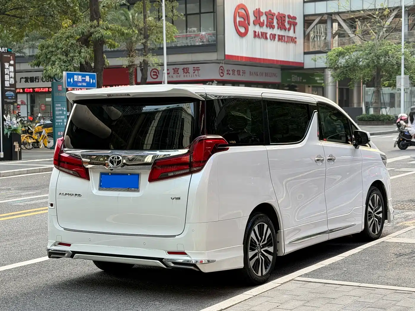 Toyota Alphard 2018 Facelift 3.5L Luxury Edition фото 14