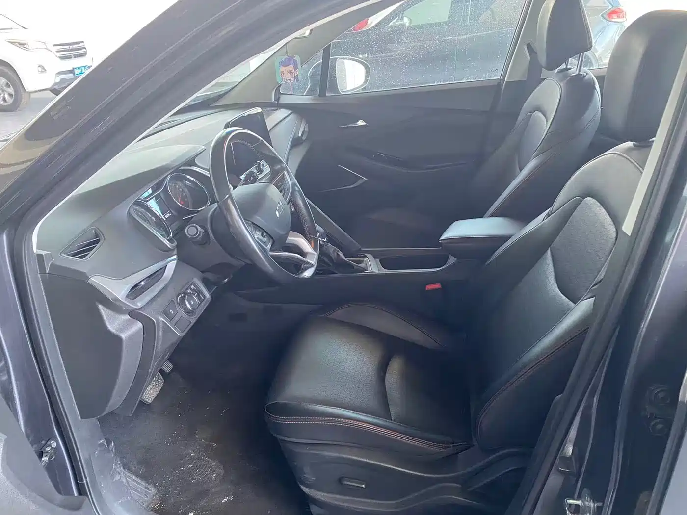 Chevrolet Volando 2022 2019 530T Auto Mickey Custom Edition (5+2 seater) China V