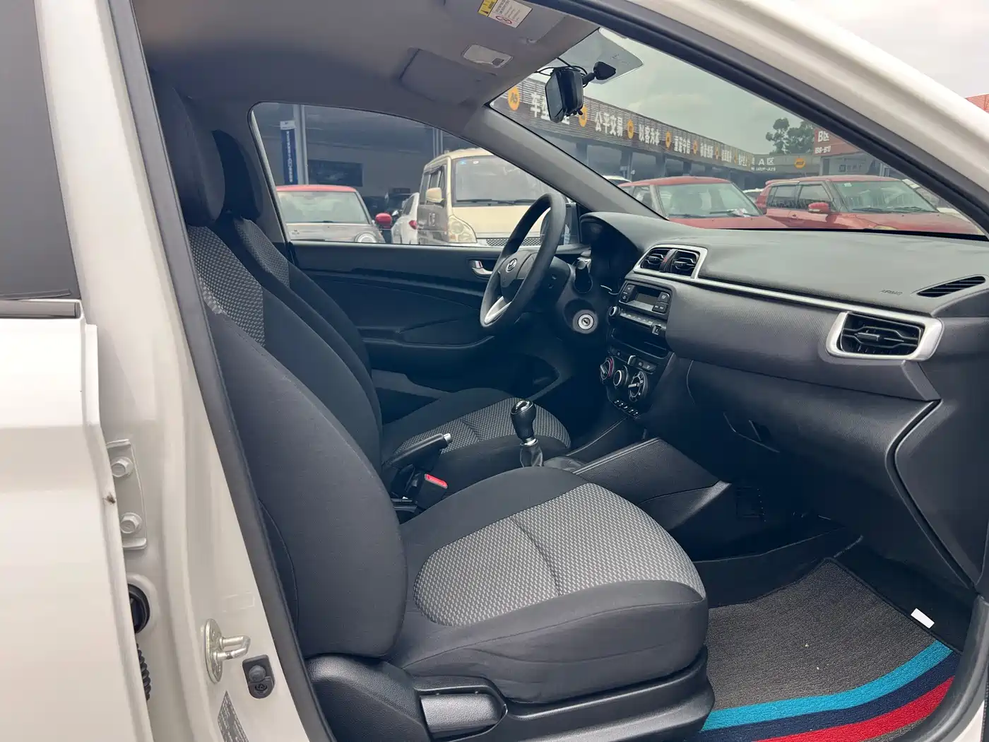 Hyundai Verna 2017 1.4L Manual Renewal China V фото 9