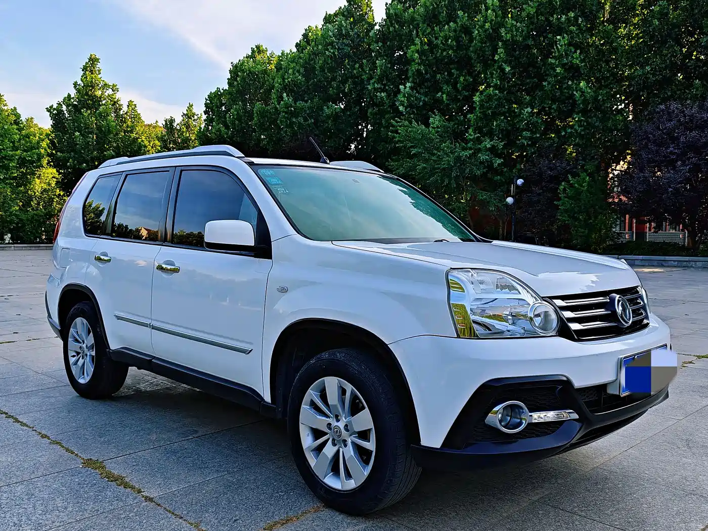 Dongfeng Fengdu MX6 2016 2016 2.0L Manual 2WD Pilot Edition