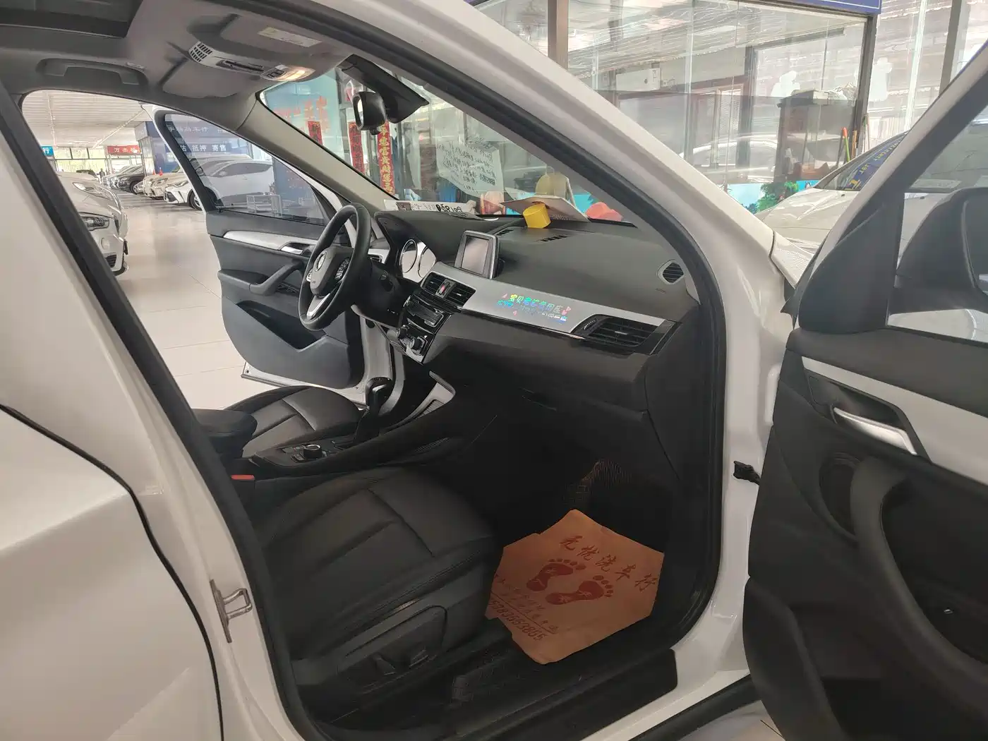 BMW X1 2019 sDrive20Li Leading Model фото 9