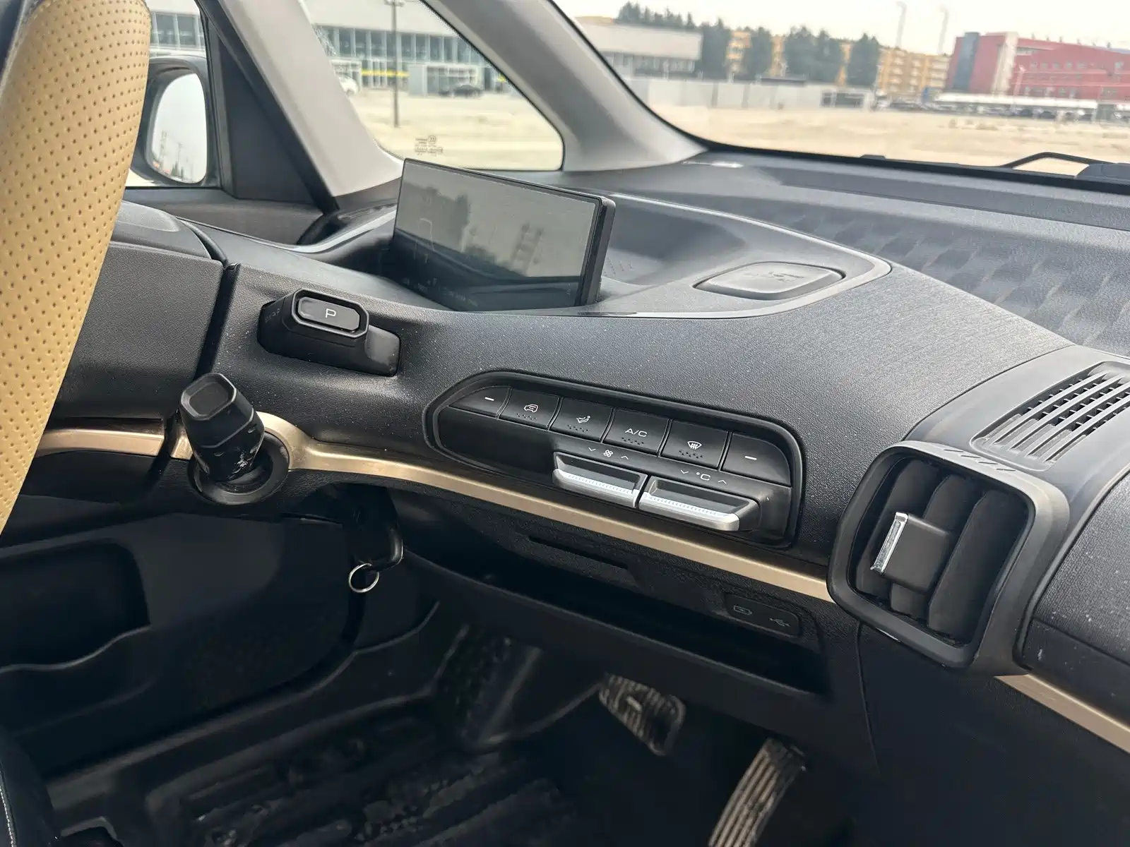 Фото 12 - Baojun KiWi EV