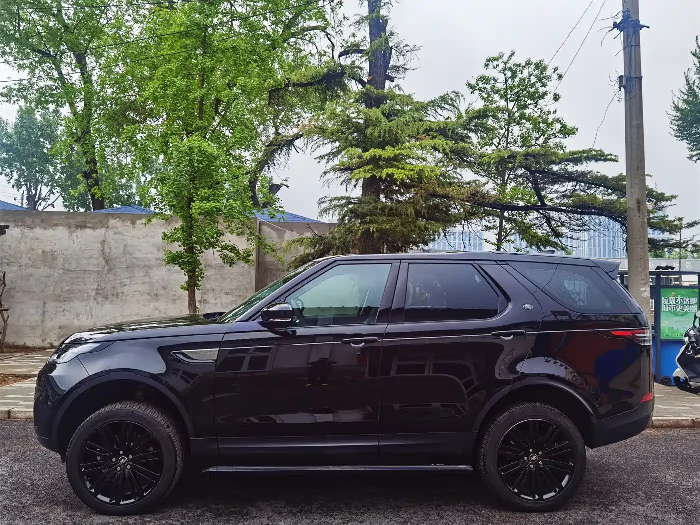 Land Rover Discovery 2017 3.0 SC V6 SE фото 7