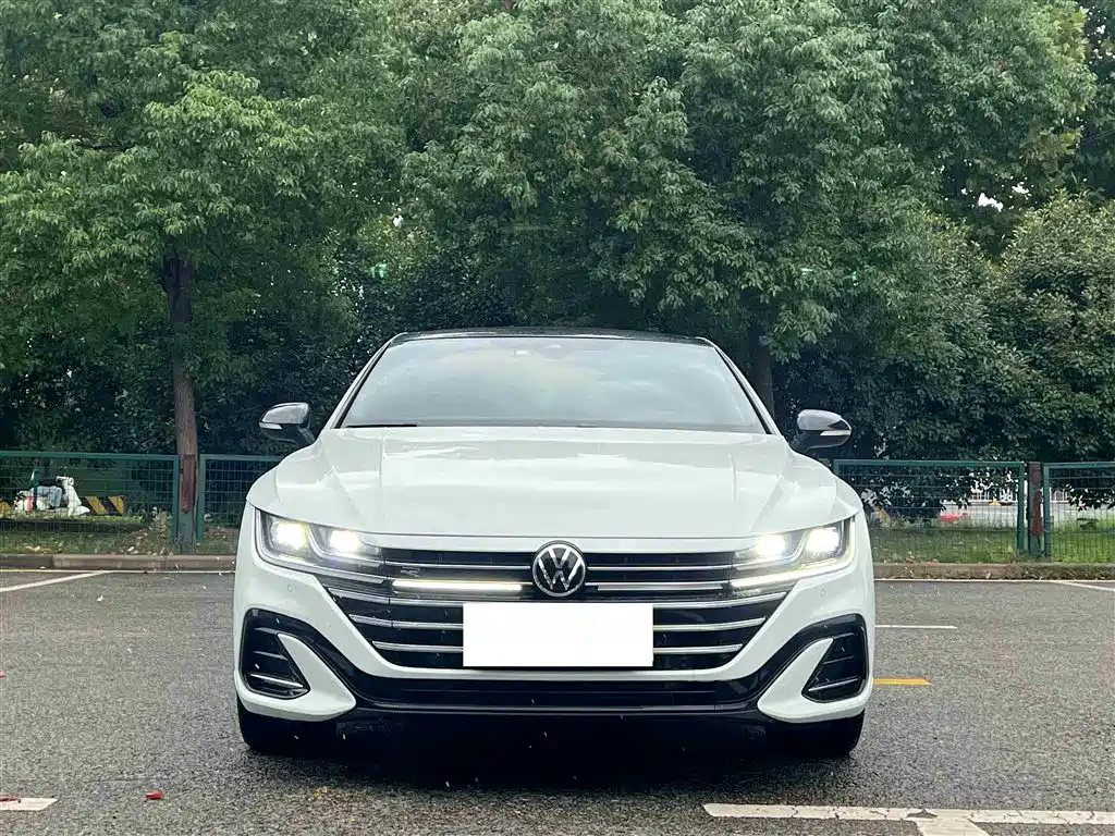 Volkswagen FAW-Volkswagen CC 2021 380TSI Eye-catching Edition фото 9