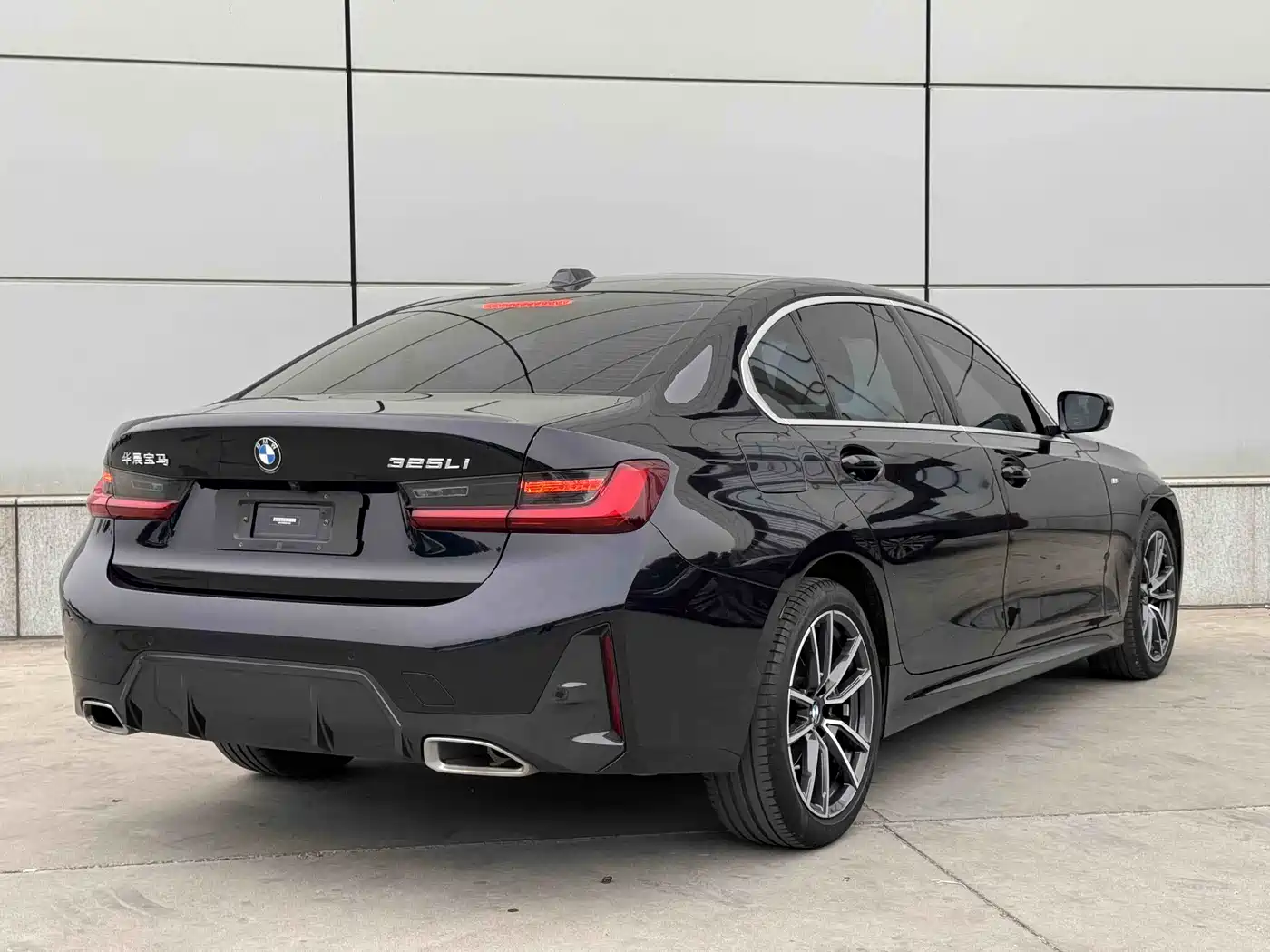BMW 3 Series 2023 320Li M Sport Package фото 4