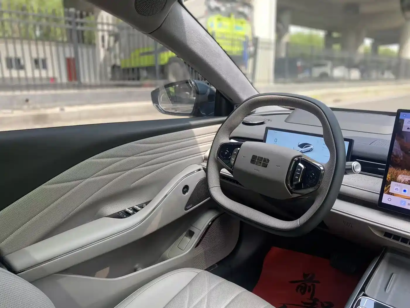 Geely Galaxy Galaxy Xingyao 8 2025 130km EM-P Starship Edition фото 21