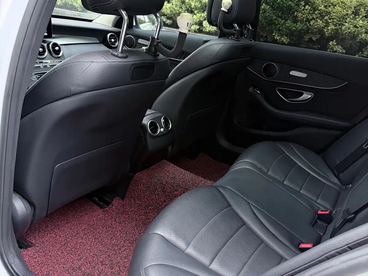 Mercedes-Benz C-Class 2017 C 200 L Sport фото 4