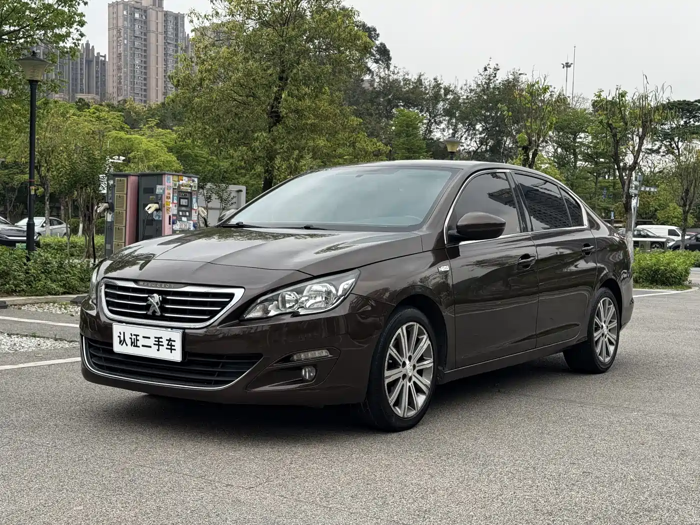 Peugeot 408 2015 1.2T Automatic Glory Edition