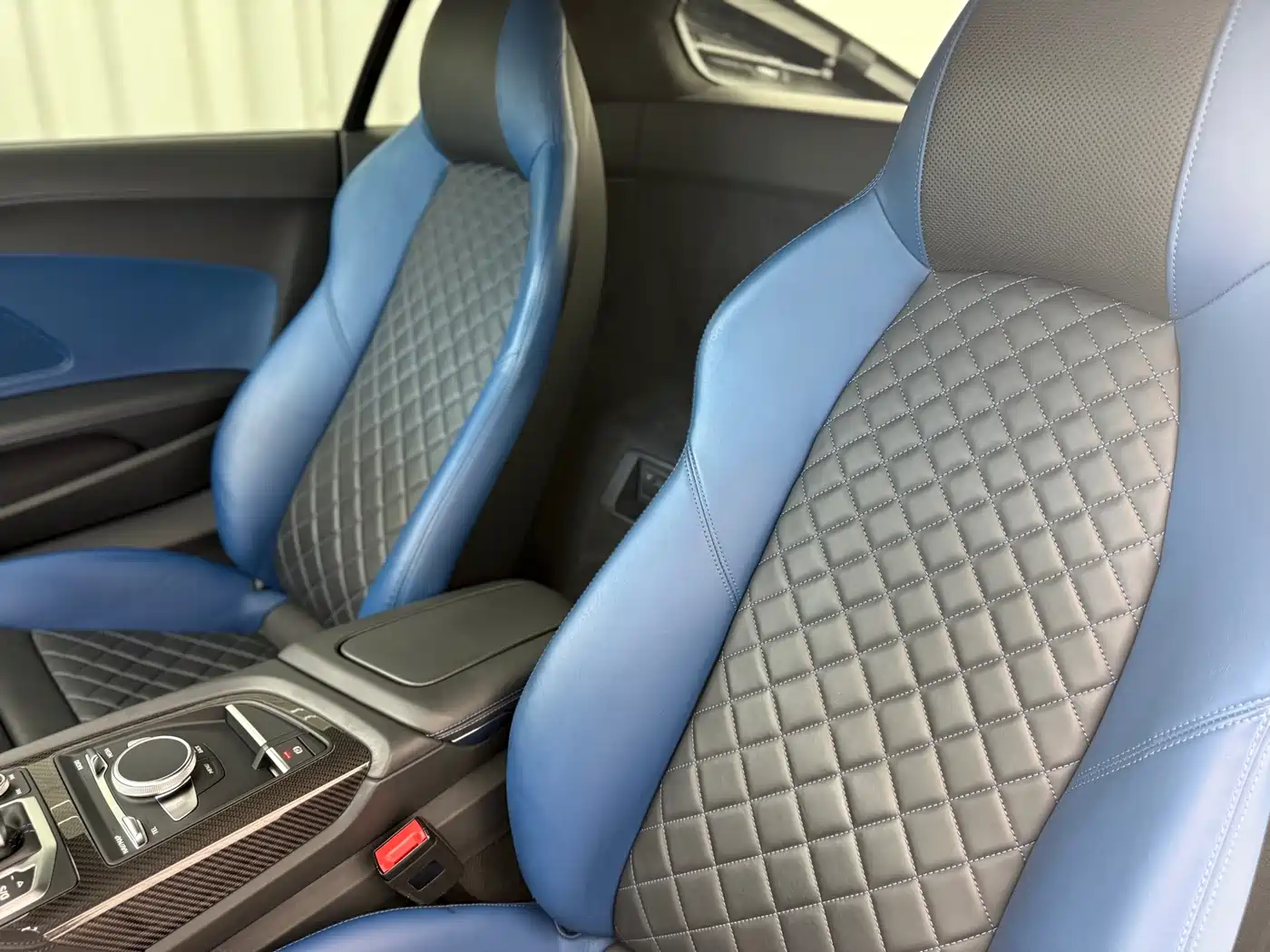 Audi R8 2021 V10 Coupe Performance Collector's Edition фото 5