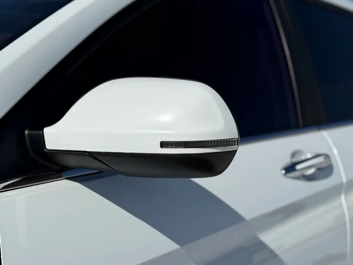 Haval M6 2021 PLUS 1.5T DCT Elite Smart Connect фото 22