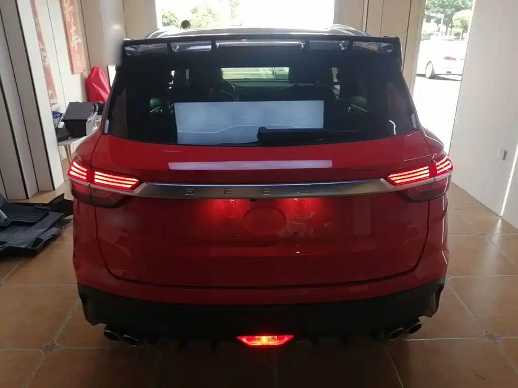 Фото 6 - Geely Coolray