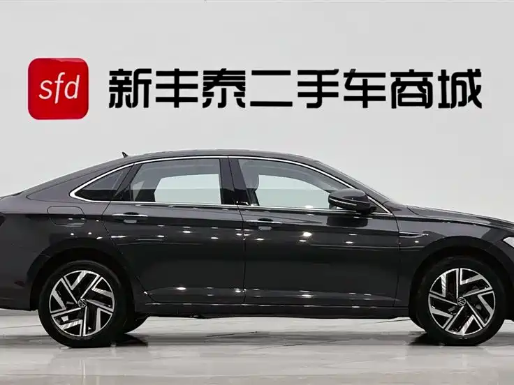 Volkswagen Sagitar 2023 300TSI DSG Surpassing Edition фото 3
