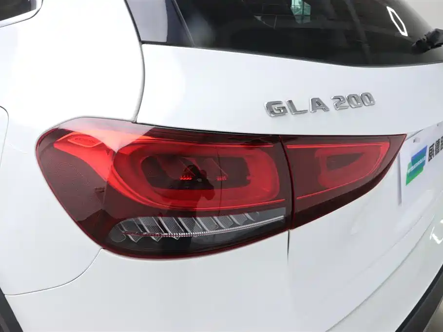 Mercedes-Benz GLA 2022 Facelift II GLA 200 фото 34