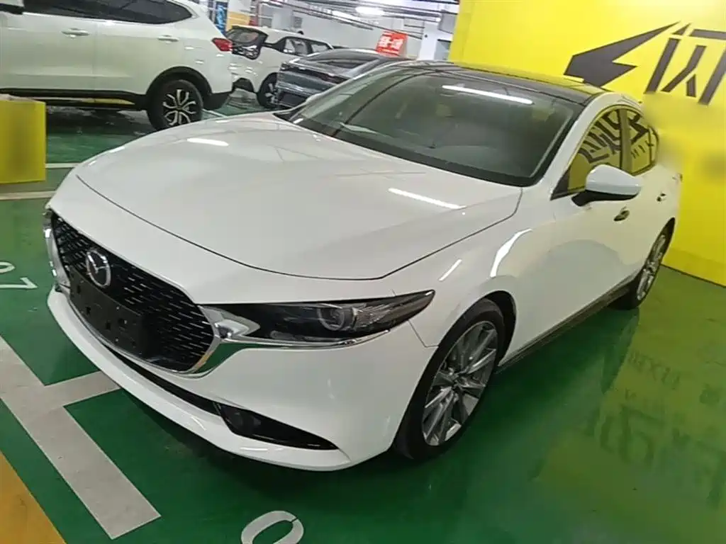 Mazda 3 Axela 2022 2.0L Automatic Elegance Edition